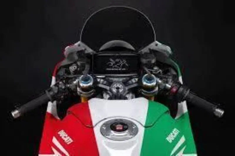 Ducati Panigale V4 Tricolore (2025 - 26) (6)