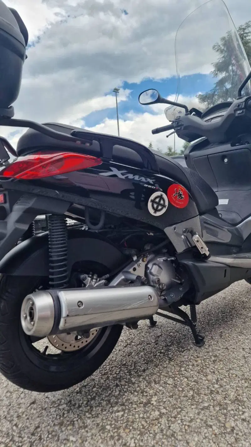 Yamaha X-Max 250 (2007 - 09) (8)