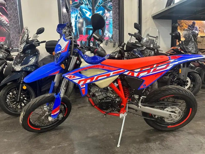 Betamotor RR 125 4T Motard R (2023 - 24) (3)