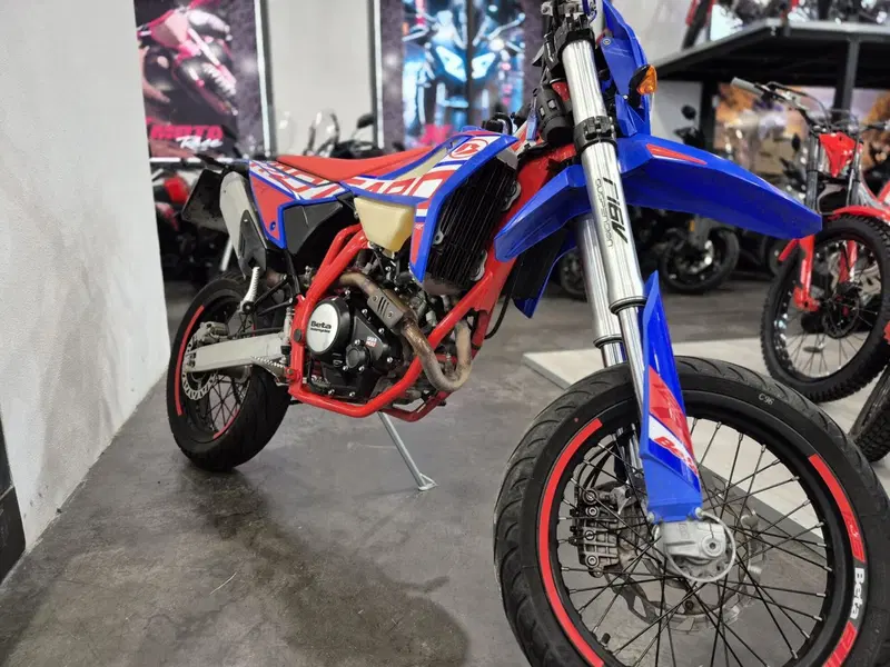 Betamotor RR 125 4T Motard R (2023 - 24) (17)
