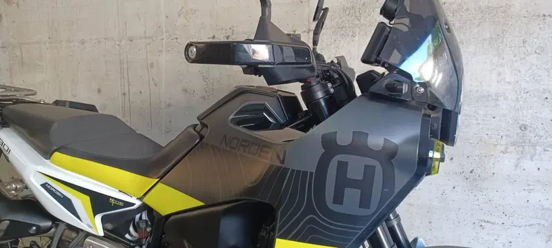 Husqvarna Norden 901 (2022 - 26) (8)