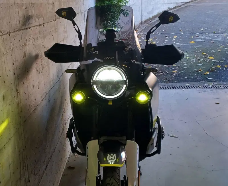 Husqvarna Norden 901 (2022 - 26) (10)