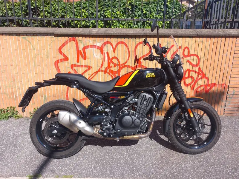 Royal Enfield Guerrilla 450 (2024 - 26)