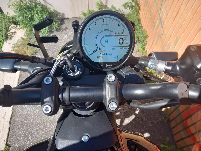 Royal Enfield Guerrilla 450 (2024 - 26) (7)