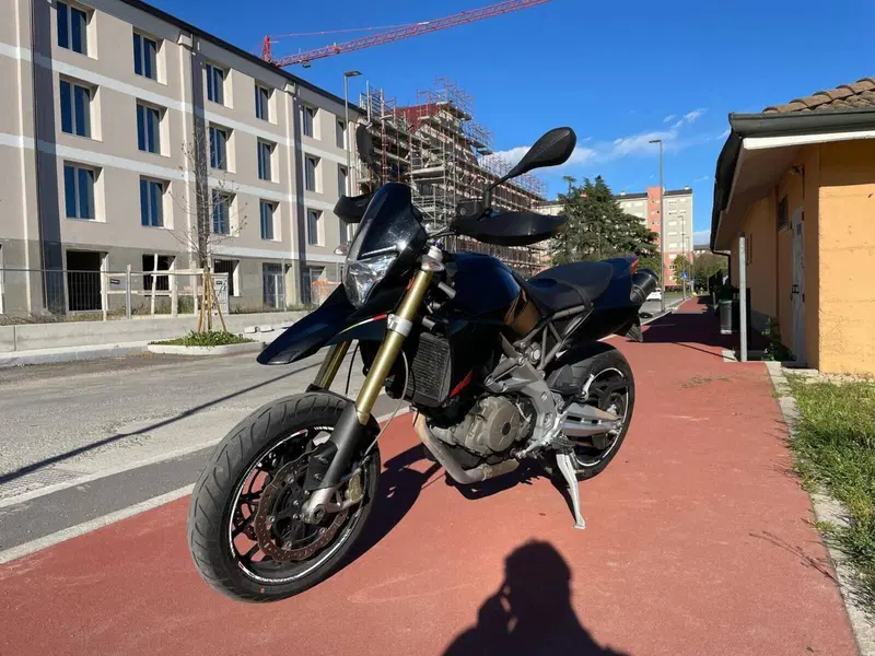 Aprilia Dorsoduro 750 (2009 - 14) (2)
