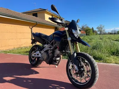 Aprilia Dorsoduro 750 (2009 - 14) usata