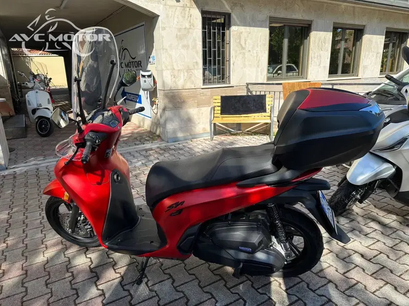 Honda SH 350i GT (2025 - 26) (4)