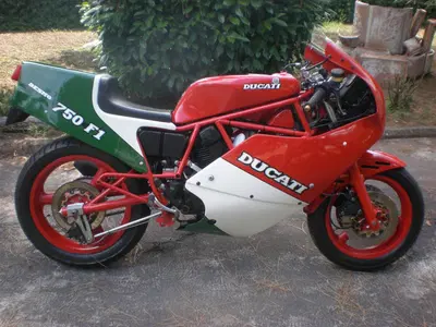 Ducati 750 F1 d'epoca