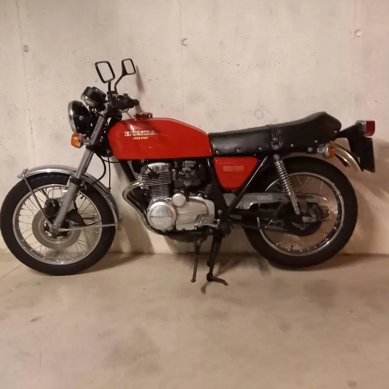 Honda CB 400 SS (2)
