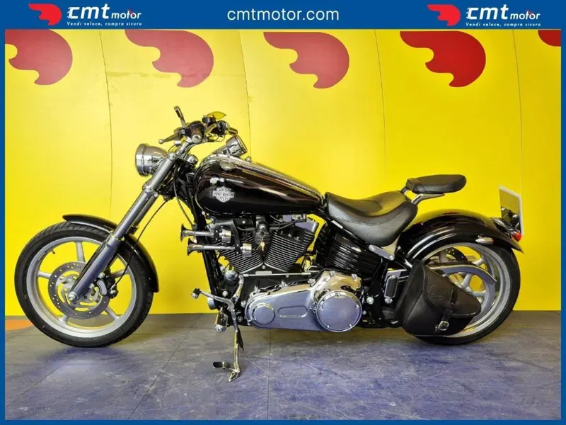 Harley-Davidson 1584 Rocker C (2009 - 11) - FXCWC (3)