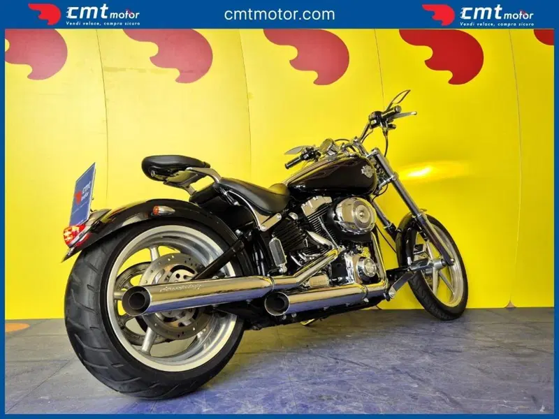 Harley-Davidson 1584 Rocker C (2009 - 11) - FXCWC (4)