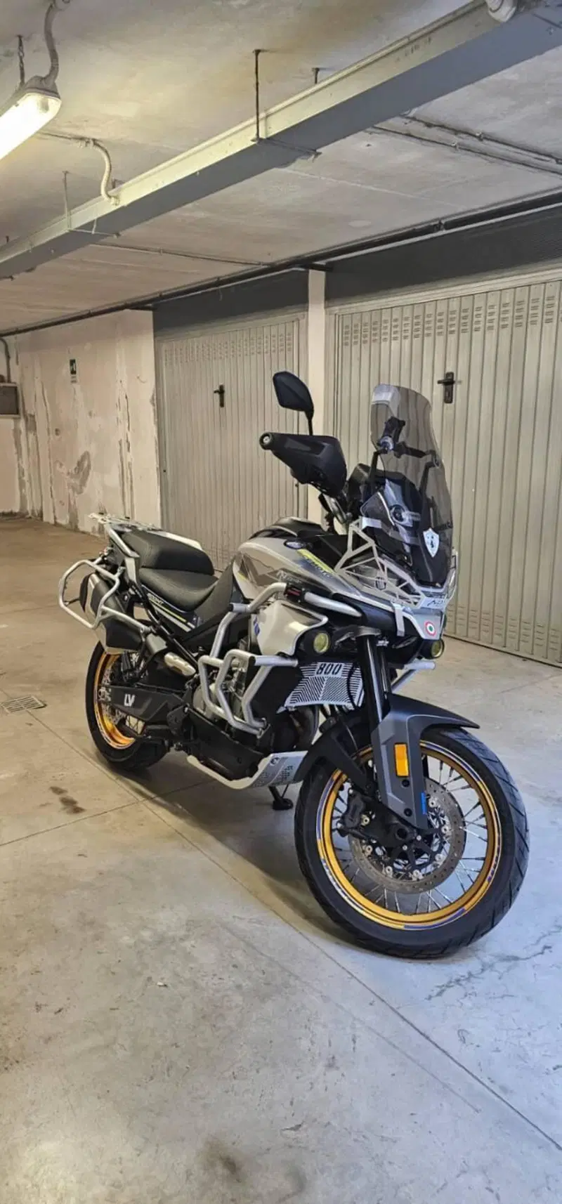 CFMOTO 800MT Touring (2022 - 26) (2)