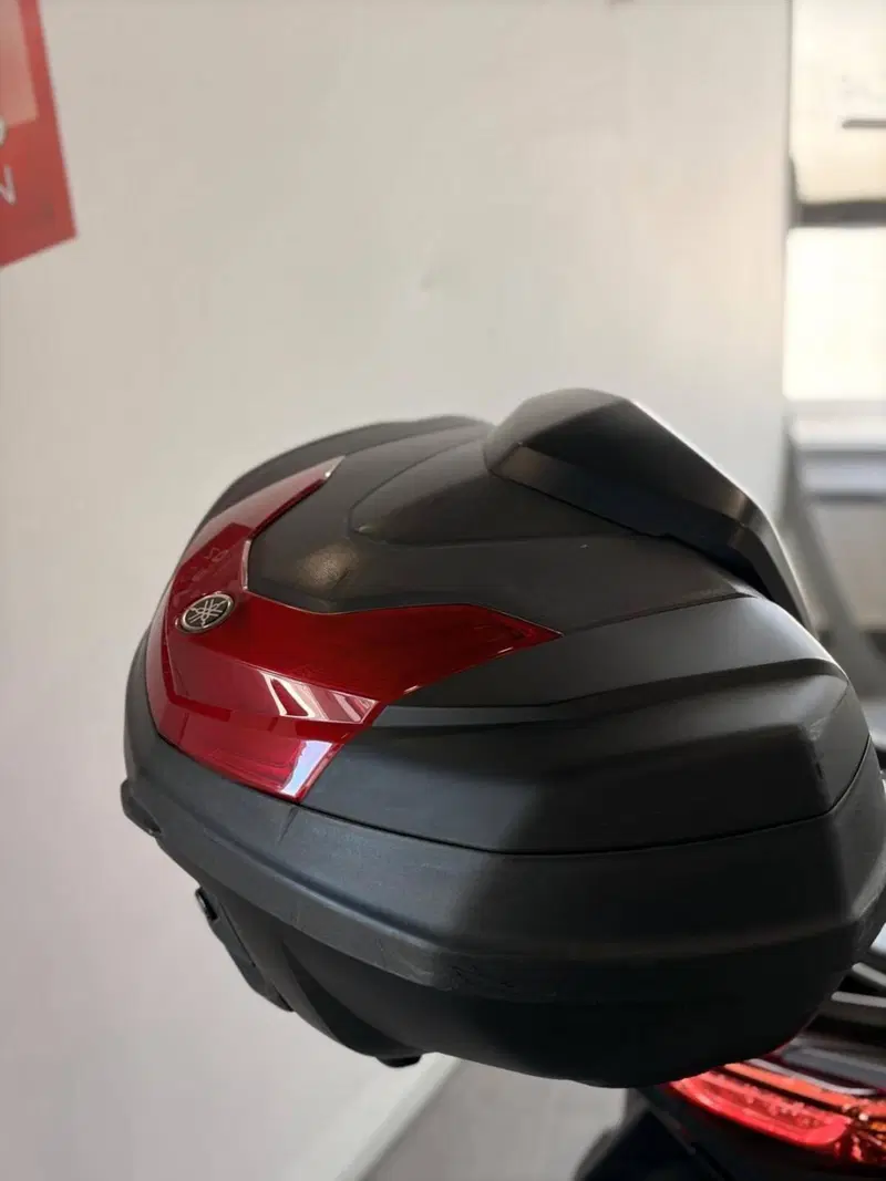 Yamaha X-Max 300 (2021 - 24) (4)