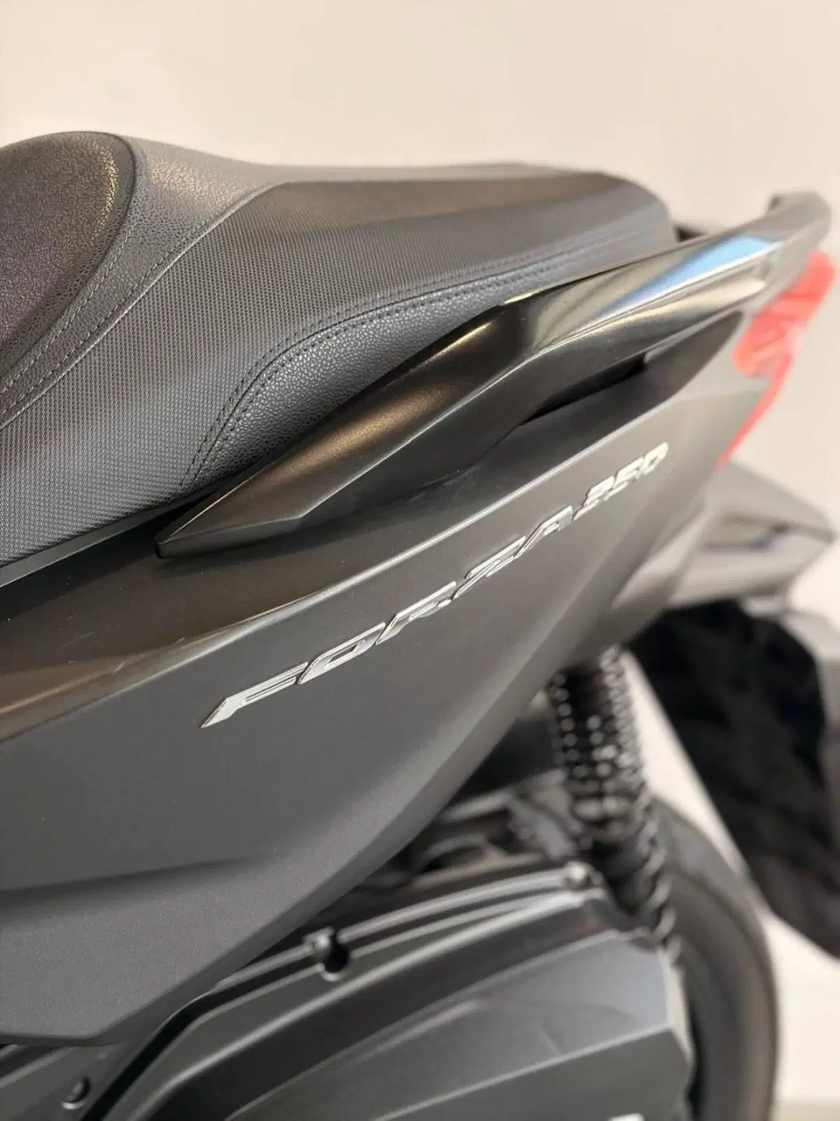 Honda Forza 350 (2022 - 24) (8)