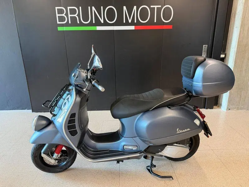 Vespa Sei Giorni 300 Hpe (2021 - 22) (3)