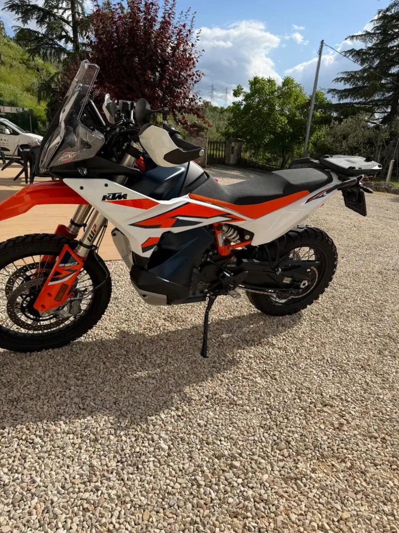 KTM 890 Adventure R (2025 - 26) (4)