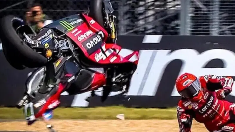 Nico Cereghini: &ldquo;Cresce il rischio in MotoGP, ma chi ci pensa?&rdquo;
