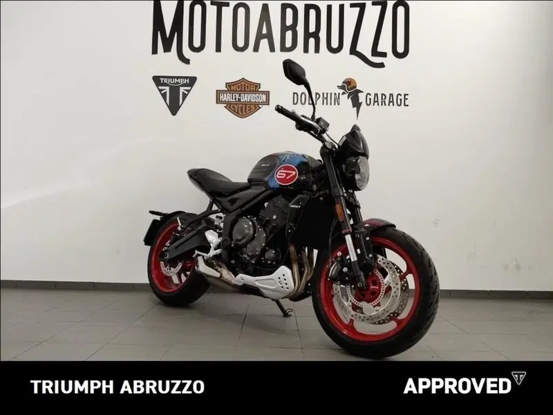 Triumph Trident 660 Triple Tribute Edition (2025 - 26) (6)