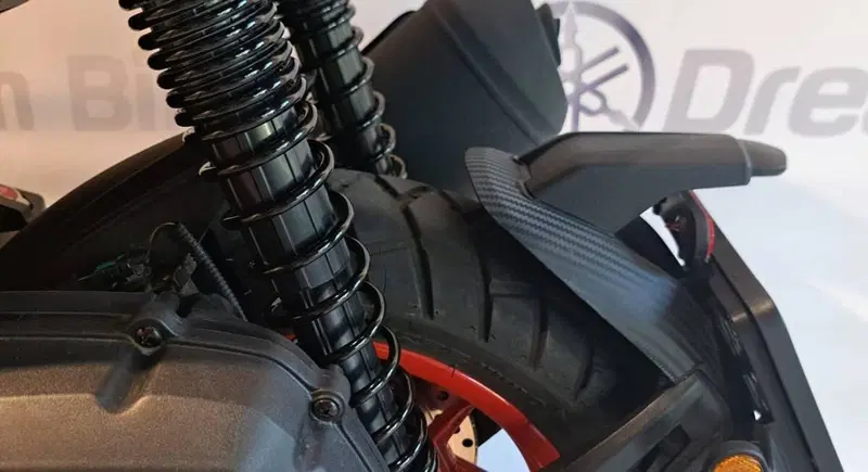 Aprilia SR GT 125 Replica (2025 - 26) (3)