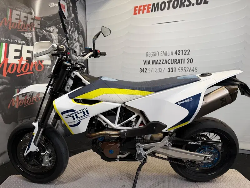 Husqvarna 701 Supermoto (2017 - 19) (7)