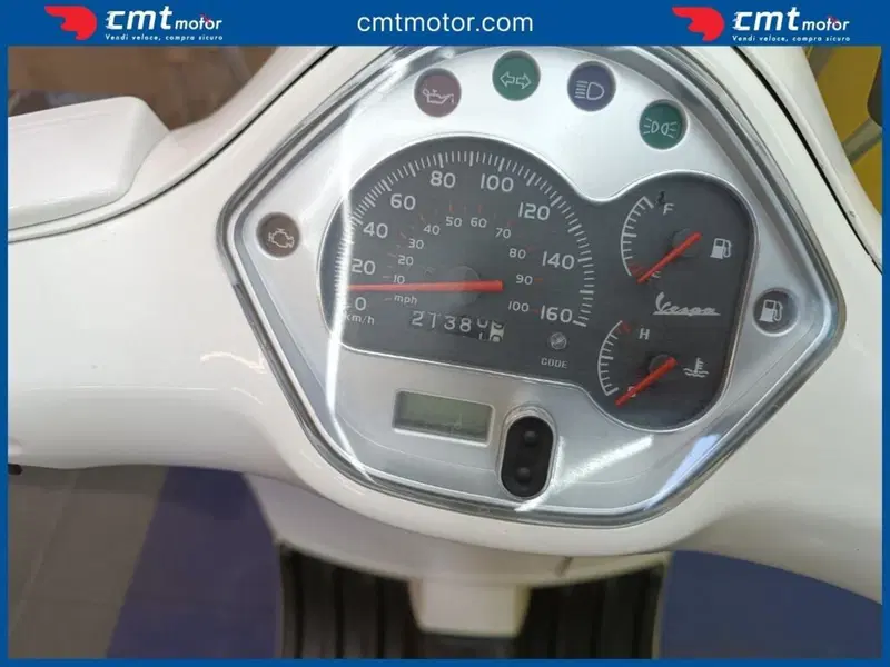 Vespa GTS 300 Super (2008 - 16) (5)