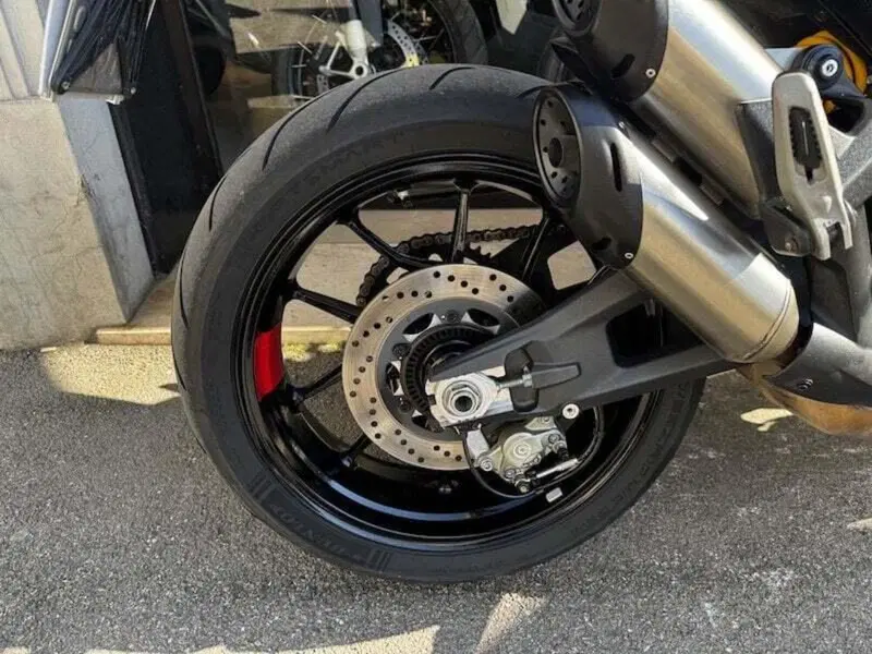 Ducati Monster 937 + (2021 - 25) (3)