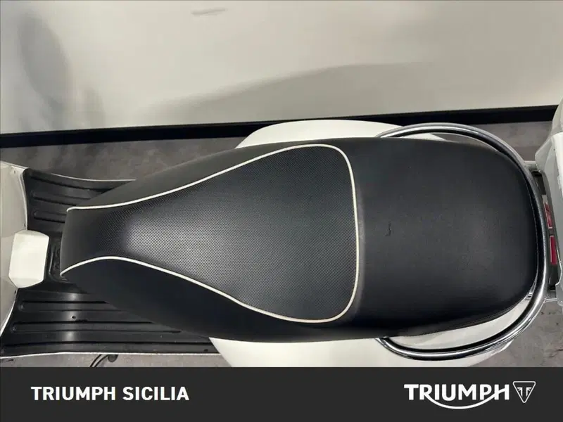 Vespa GTS 300 (2017 - 18) (11)