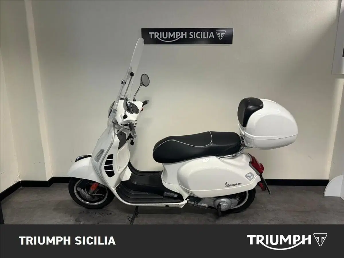 Vespa GTS 300 (2017 - 18) (5)