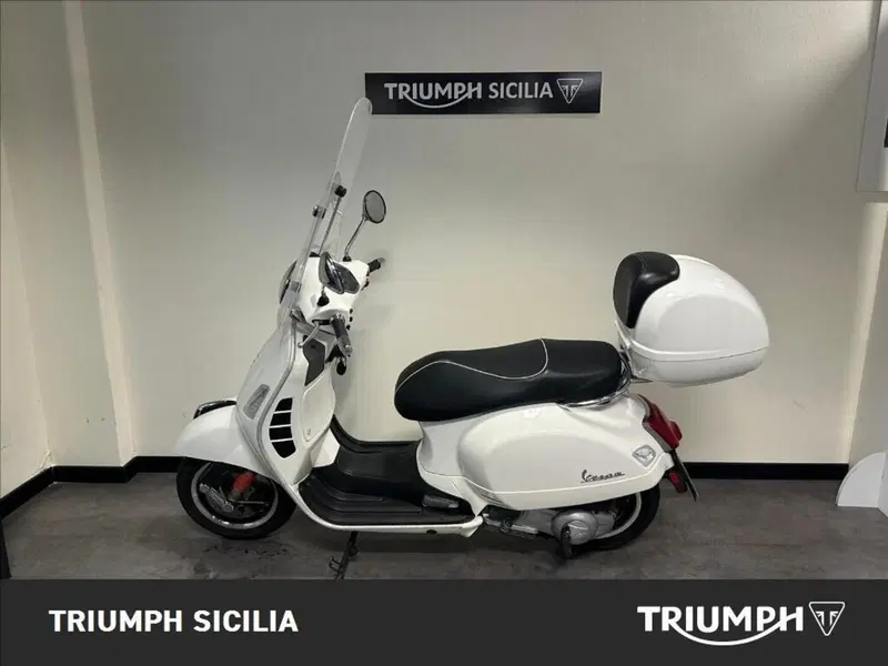 Vespa GTS 300 (2017 - 18) (5)