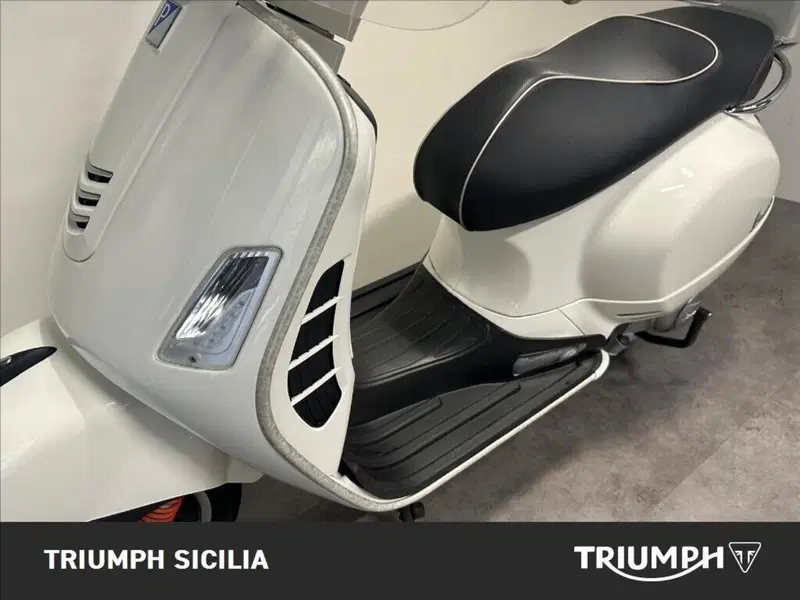 Vespa GTS 300 (2017 - 18) (8)