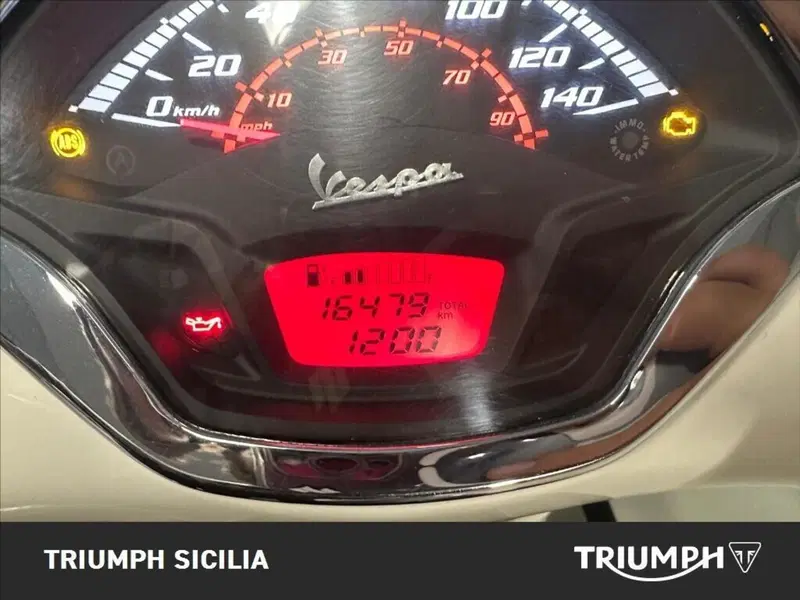 Vespa GTS 300 (2017 - 18) (14)