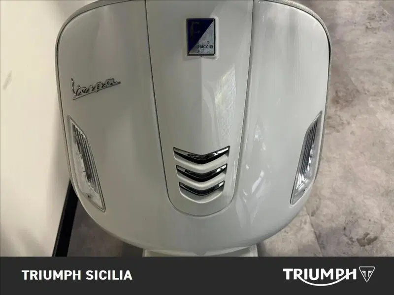 Vespa GTS 300 (2017 - 18) (17)