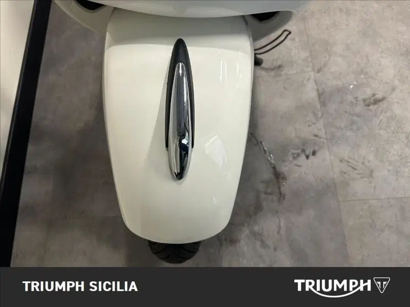 Vespa GTS 300 (2017 - 18) (18)