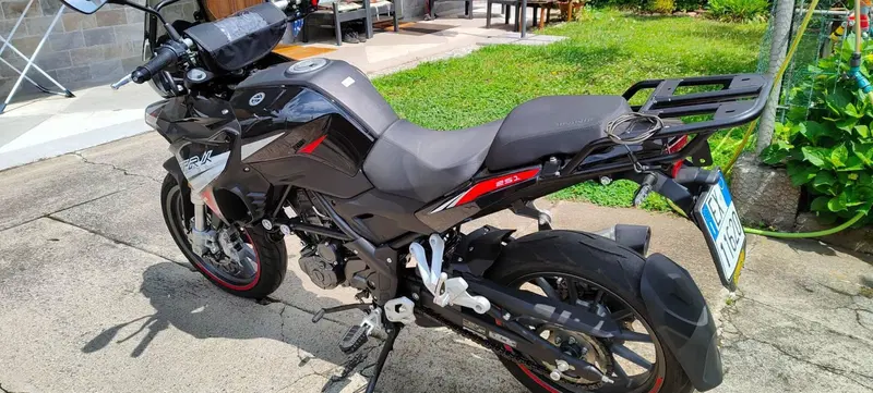 Benelli TRK 251 (2022 - 25) (2)