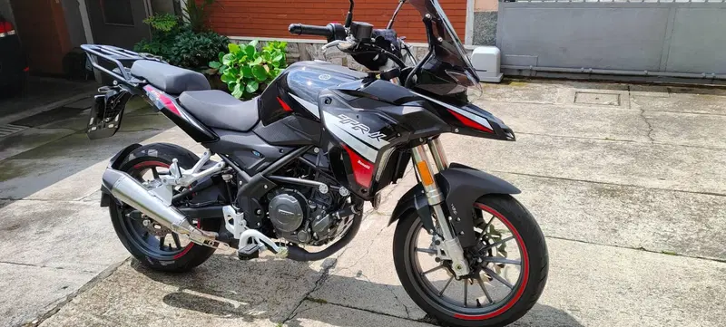 Benelli TRK 251 (2022 - 25) (4)