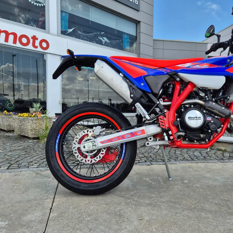 Betamotor RR 125 4T Motard R (2025 - 26) (5)