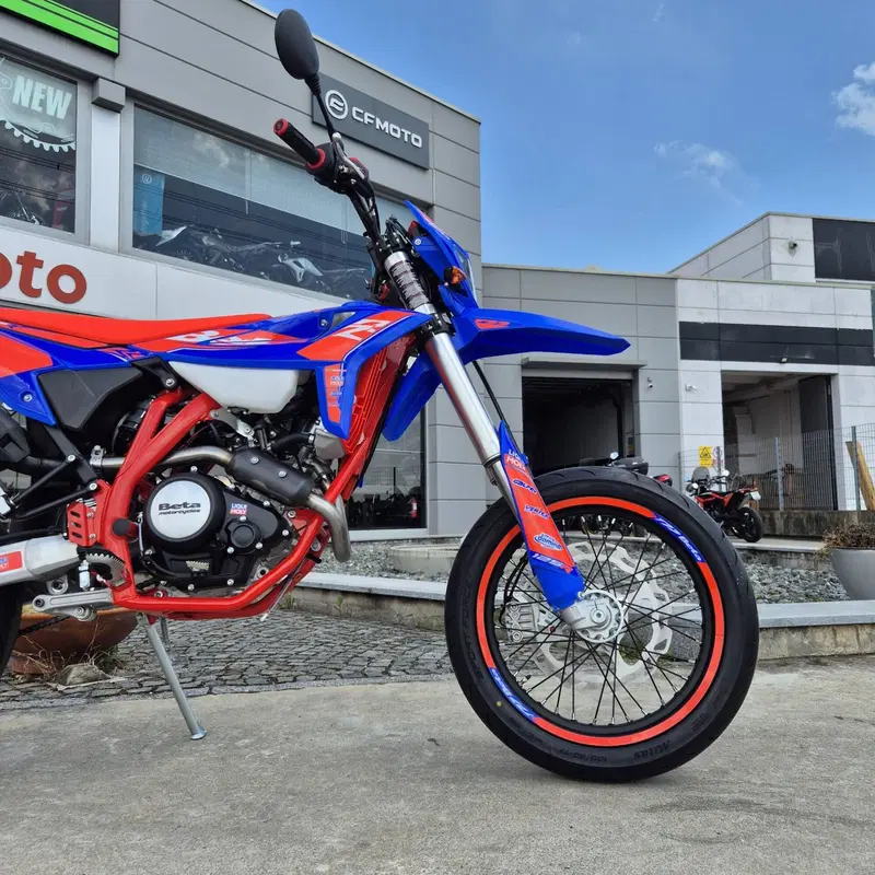 Betamotor RR 125 4T Motard R (2025 - 26) (6)