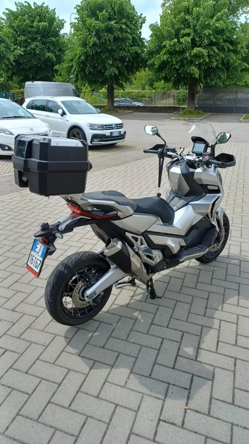 Honda X-ADV 750 (2017) (3)