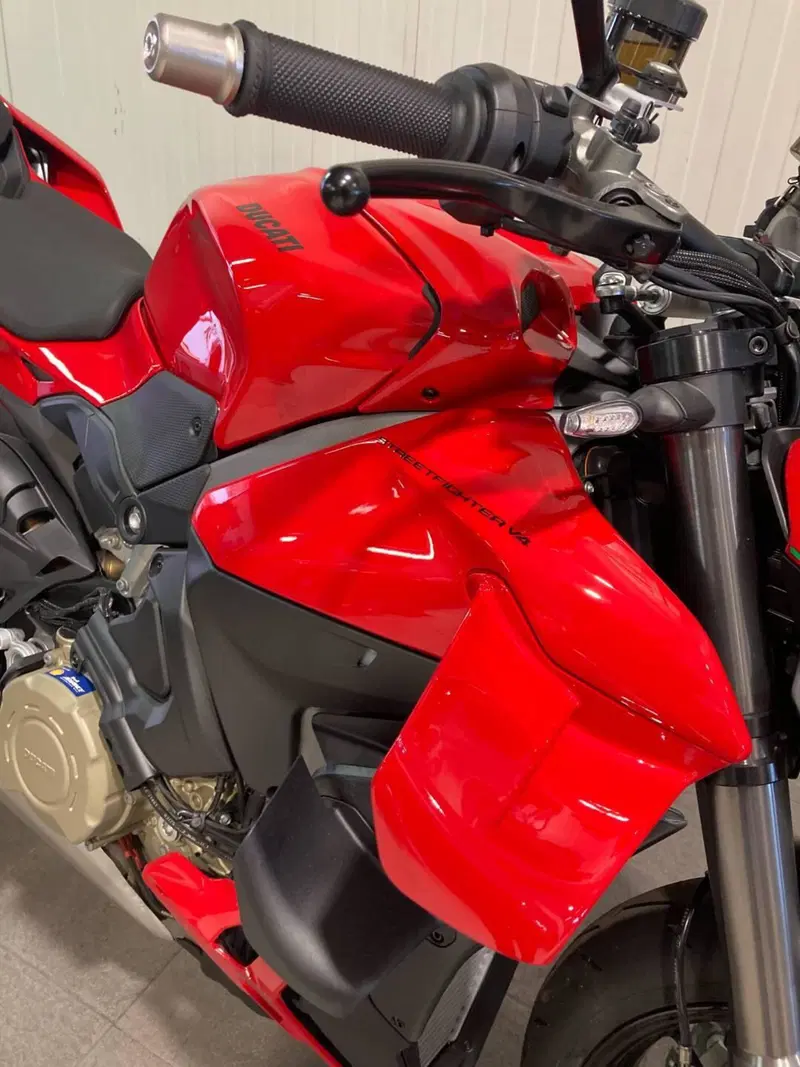 Ducati Streetfighter V4 (2025 - 26) (4)