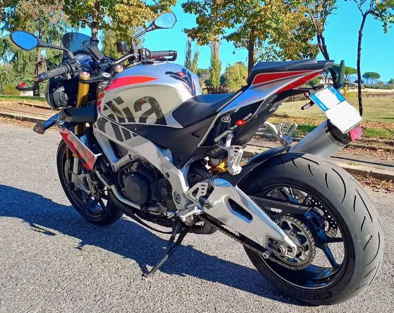 Aprilia Tuono V4 RR (2017 - 18) (4)