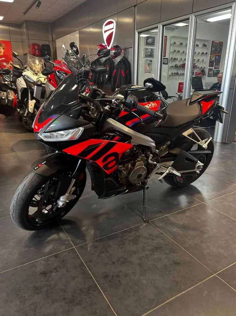 Aprilia Tuono 660 Factory (2022 - 24) (8)