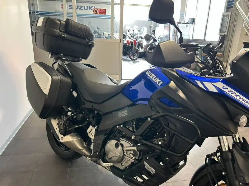 Suzuki V-Strom 650 (2021 - 25) (10)