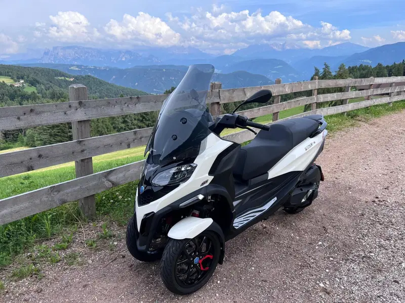 Piaggio MP3 400 Sport ABS Hpe (2021 - 22) (3)