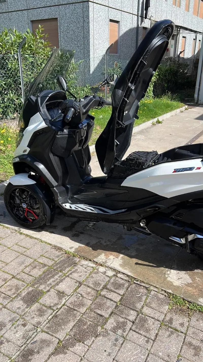 Piaggio MP3 400 Sport ABS Hpe (2021 - 22) (4)