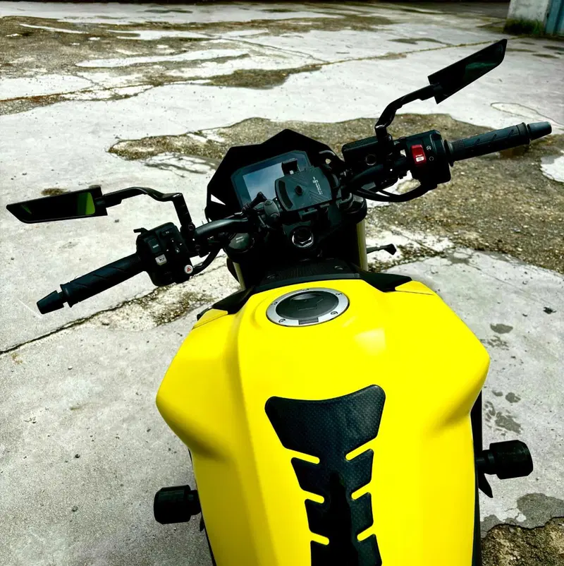 Honda CB 750 Hornet (2023 - 24) (9)
