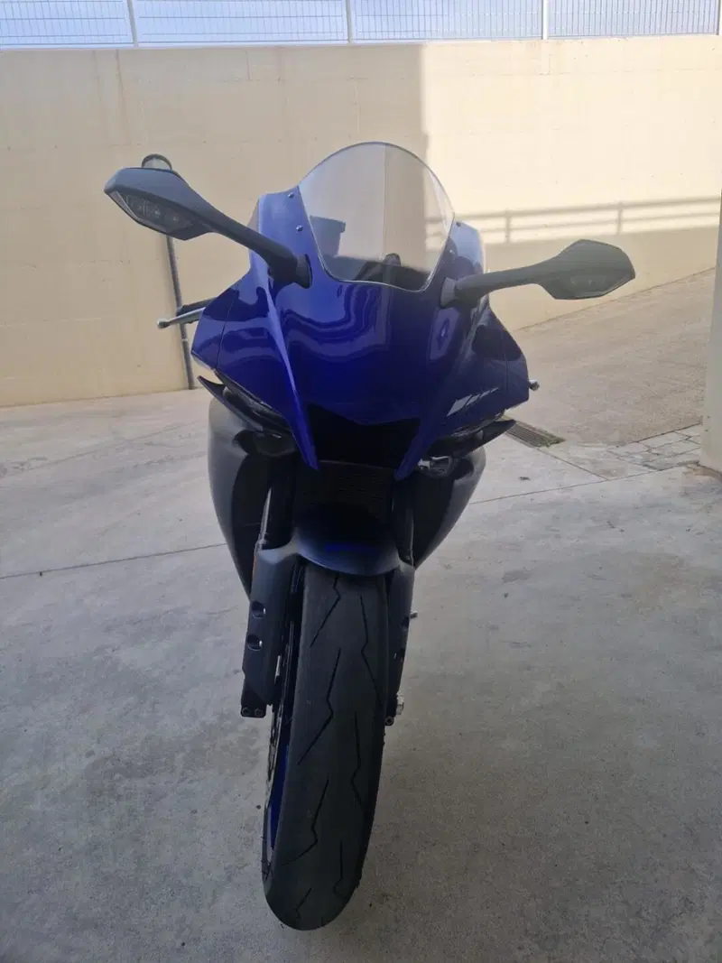 Yamaha YZF R1 (2020 - 25) (3)