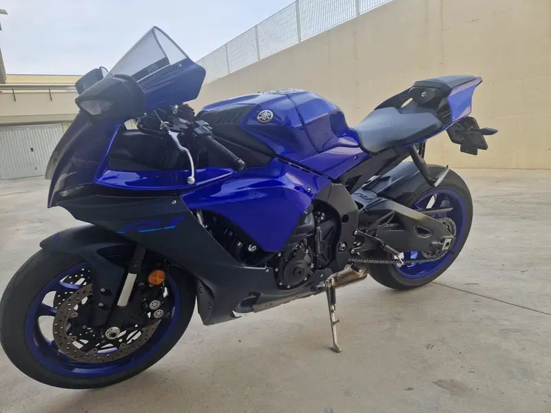 Yamaha YZF R1 (2020 - 25) (5)