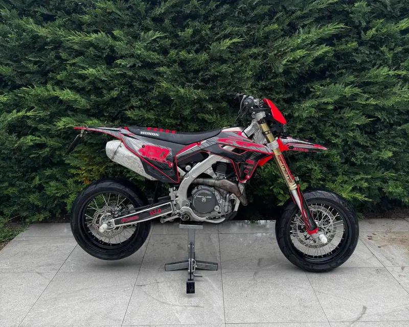 Honda CRF 450R (2022)