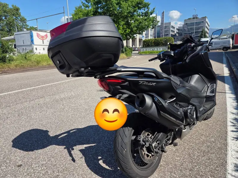 Yamaha T-Max 560 (2020 - 21) (4)