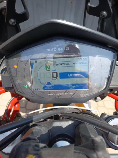 Moto Guzzi V85 TT Evocative Graphics (2019 - 20) usata